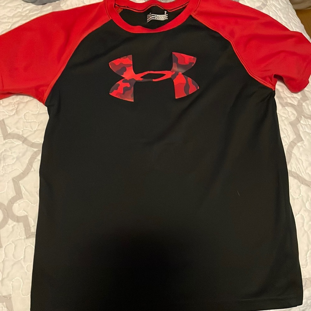 Under Armour Heat Gear TShirt